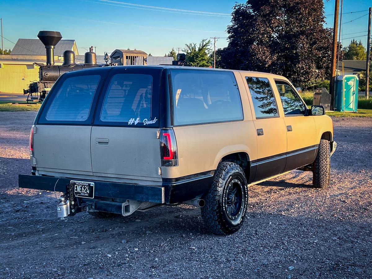 Gmc-suburban-1500-1992-brown-3