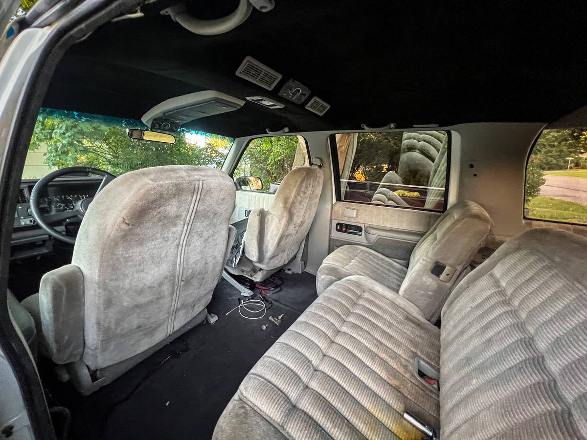 Gmc-suburban-1500-1992-brown-5