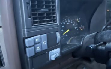 Gmc-suburban-1500-1993-11