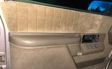 Gmc-suburban-1500-1993-14
