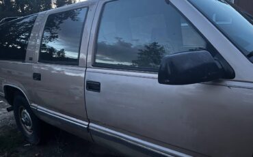 Gmc-suburban-1500-1993