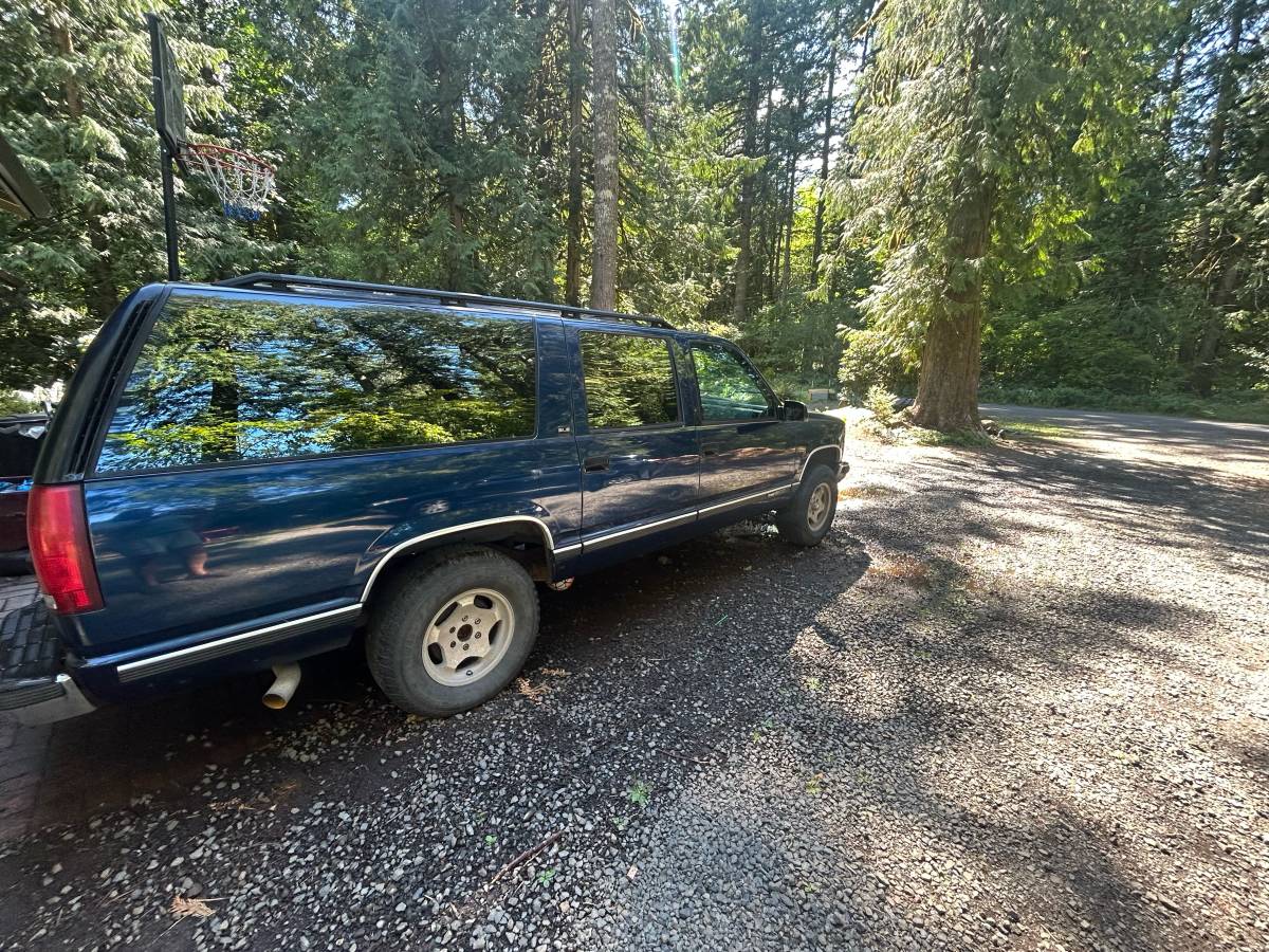 Gmc-suburban-1500-1993-blue-2