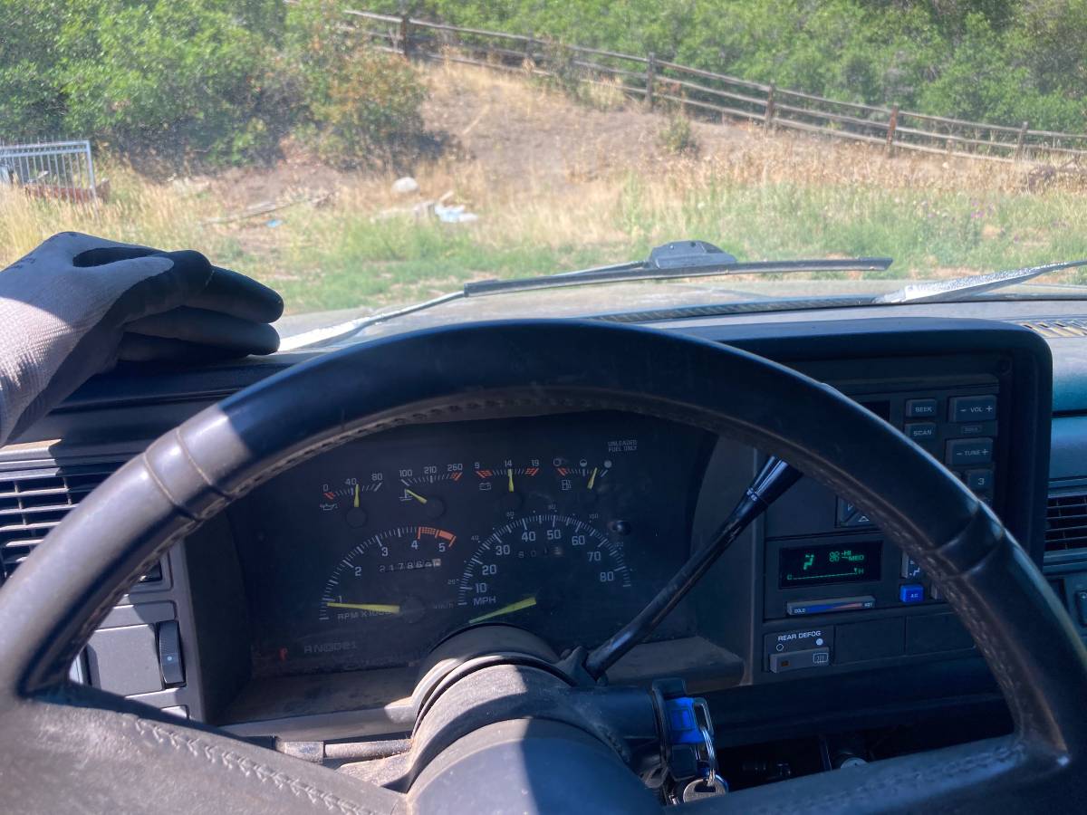 Gmc-suburban-1500-1994-grey-6