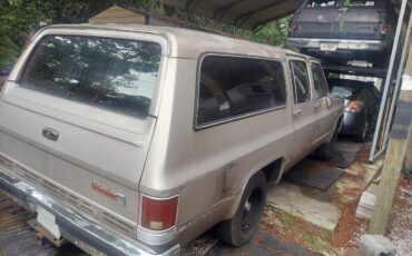 Gmc-suburban-1986