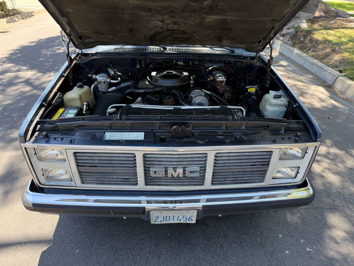 Gmc-suburban-1988-15