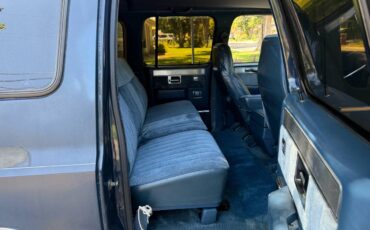 Gmc-suburban-1988-9