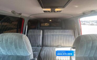 Gmc-suburban-1989-red-10