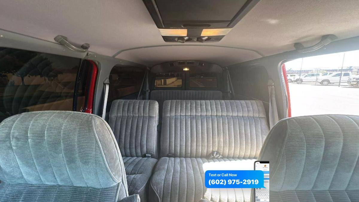 Gmc-suburban-1989-red-10