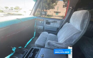 Gmc-suburban-1989-red-15