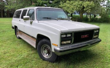 Gmc-suburban-2500-1989-white-4