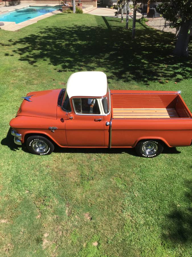 Gmc-suburban-carrier-1955-brown-1