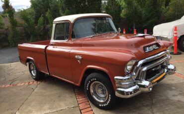 Gmc-suburban-carrier-1955-brown-3