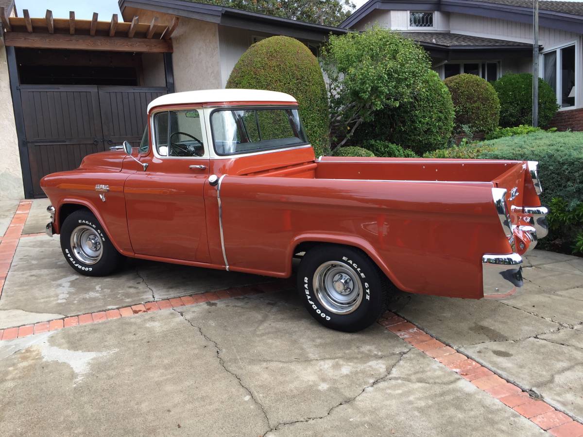 Gmc-suburban-carrier-1955-brown-4