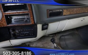 Gmc-suburban-v1500-4dr-v8-auto-1989-white-13
