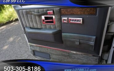 Gmc-suburban-v1500-4dr-v8-auto-1989-white-23