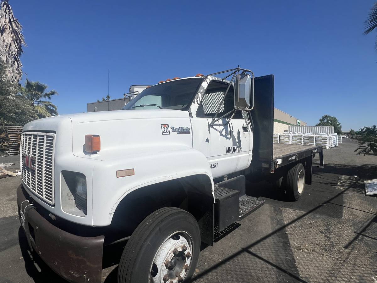 Gmc-top-kick-1991-white-5