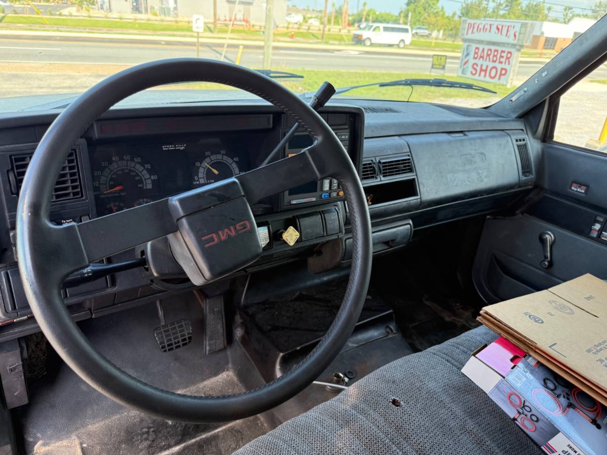 Gmc-topkick-1993-white-6