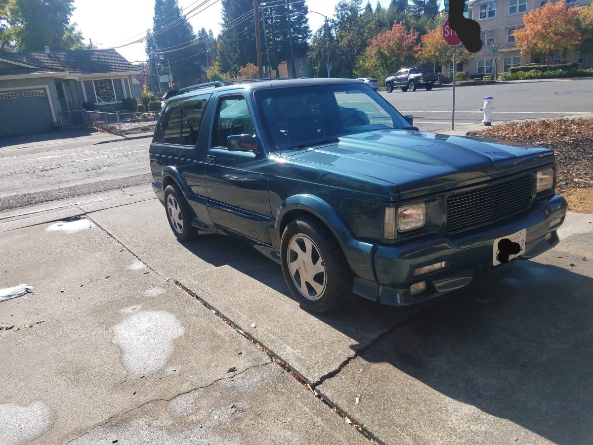Gmc-typhoon-1992-green-4