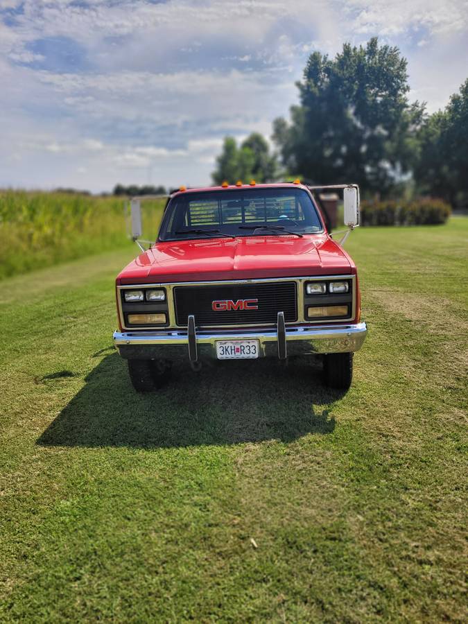 Gmc-v-3500-sierra-sl-4x4-with-flatbed-1989-red-13