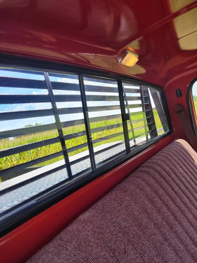 Gmc-v-3500-sierra-sl-4x4-with-flatbed-1989-red-17