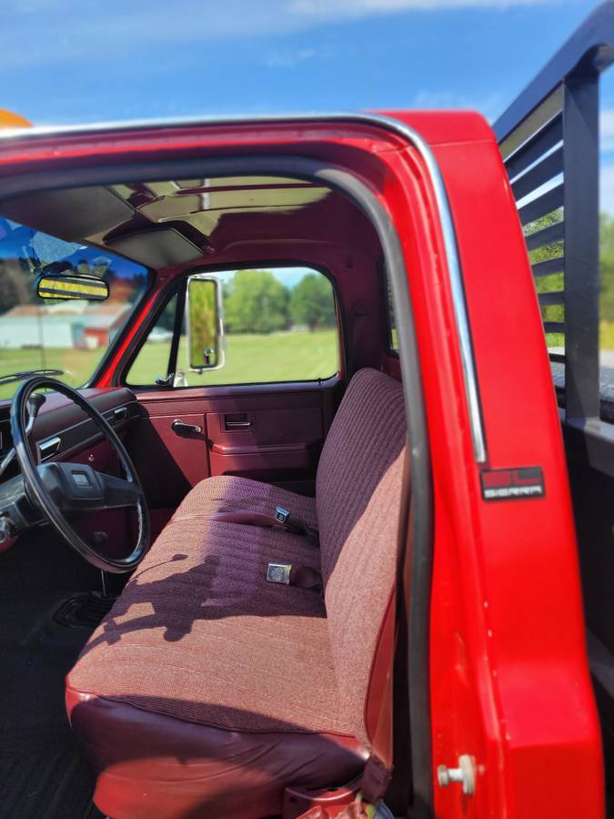 Gmc-v-3500-sierra-sl-4x4-with-flatbed-1989-red-18