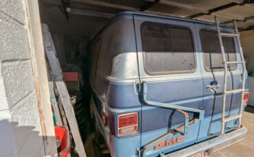 Gmc-vandura-1984-blue-1