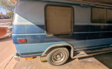 Gmc-vandura-1984-blue-11
