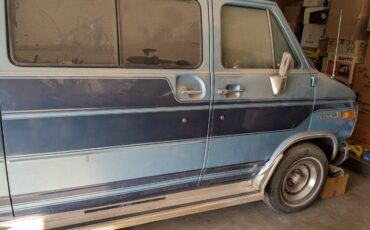 Gmc-vandura-1984-blue-22
