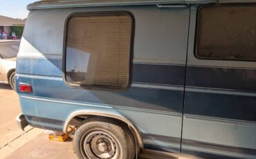 Gmc-vandura-1984-blue-23