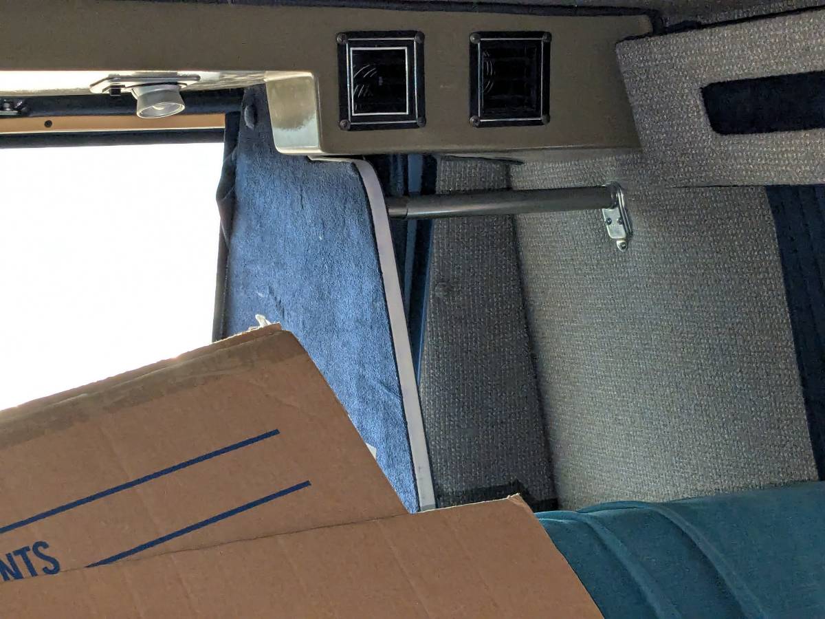 Gmc-vandura-1984-blue-3