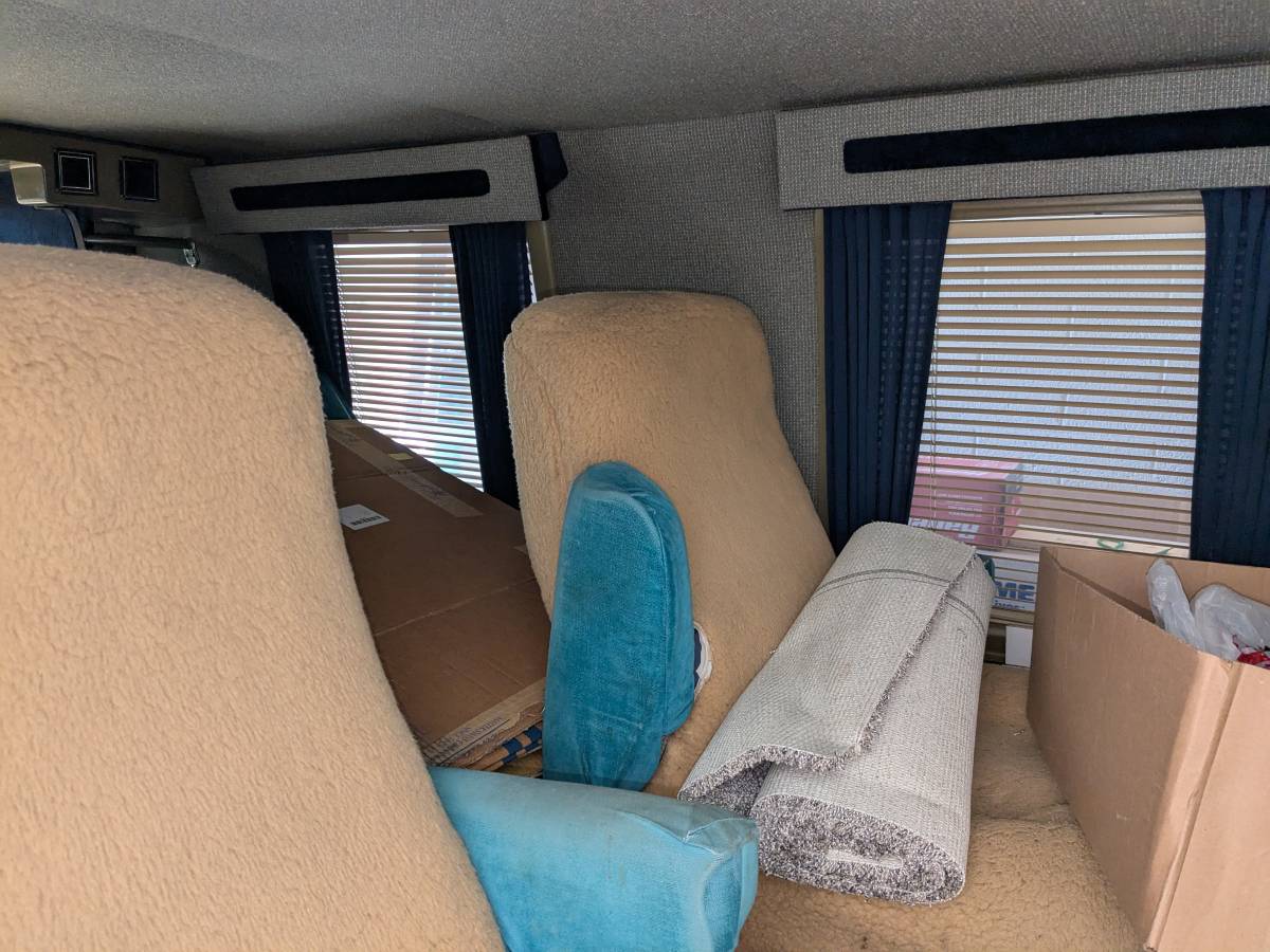 Gmc-vandura-1984-blue-7