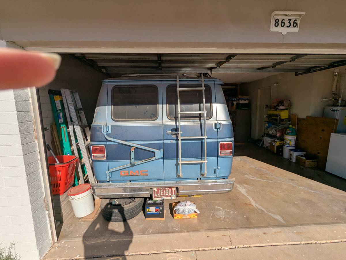 Gmc-vandura-1984-blue-9