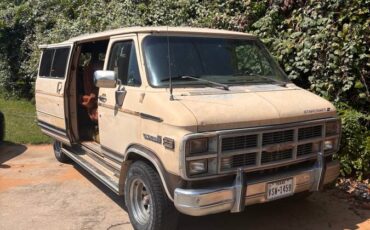 Gmc-vandura-1984-yellow