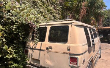 Gmc-vandura-1984-yellow-6