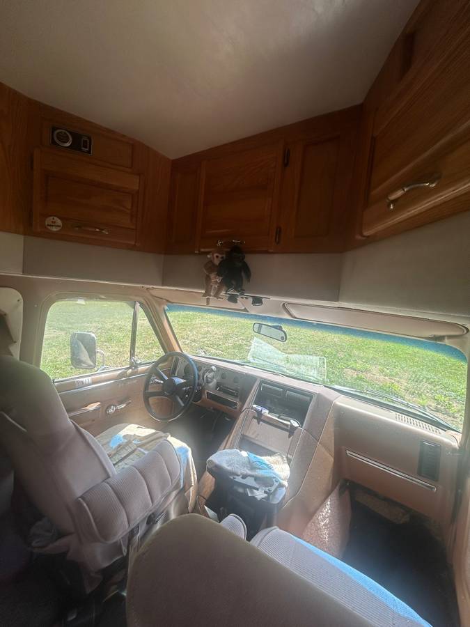 Gmc-vandura-1989-brown-8