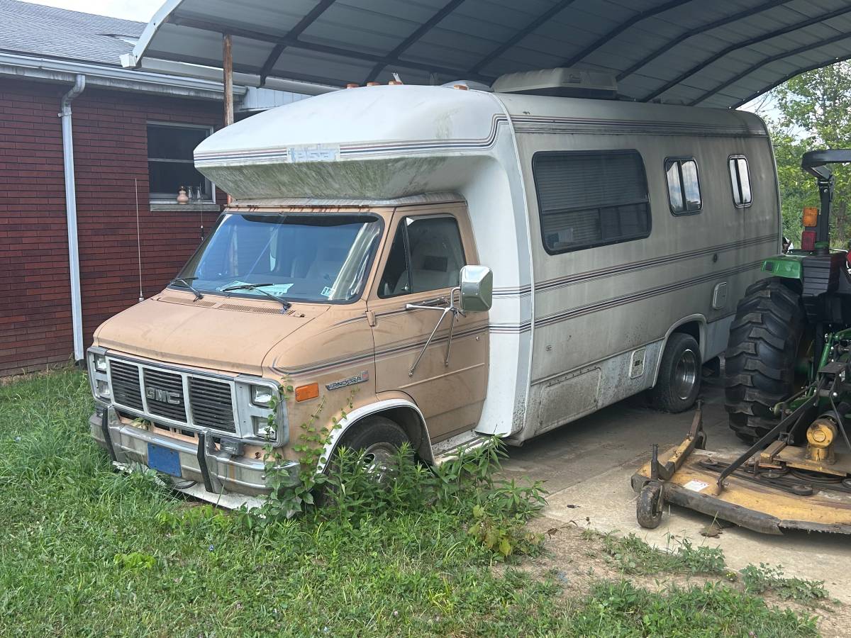 Gmc-vandura-1989-brown