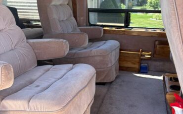 Gmc-vandura-1993-white-3