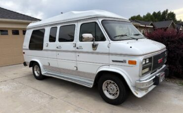 Gmc-vandura-1993-white