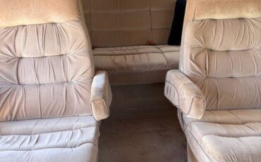 Gmc-vandura-1993-white-5