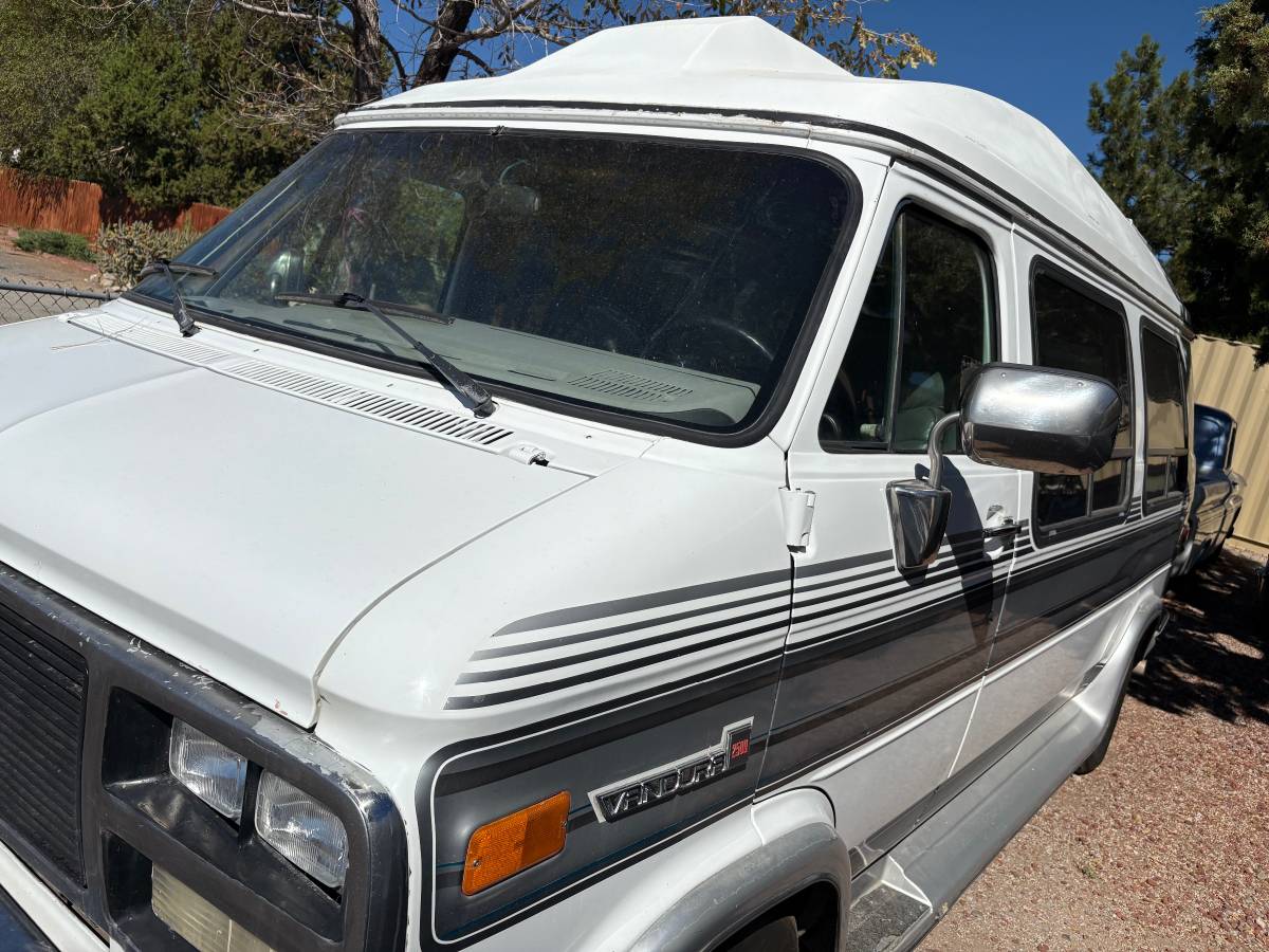 Gmc-vandura-2500-1985-3