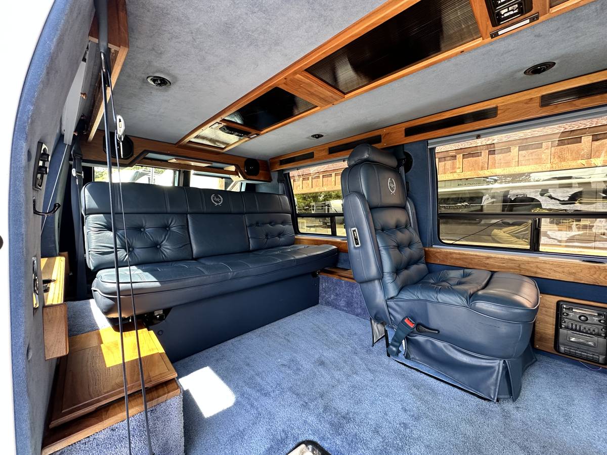 Gmc-vandura-2500-tmc-emerald-1994-5