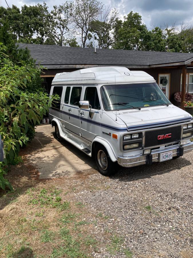 Gmc-vandura-34-ton-1995-white-2