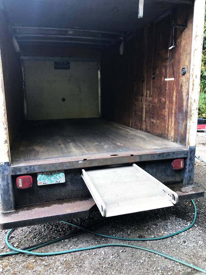 Gmc-vandura-3500-box-truck-1995-white-4