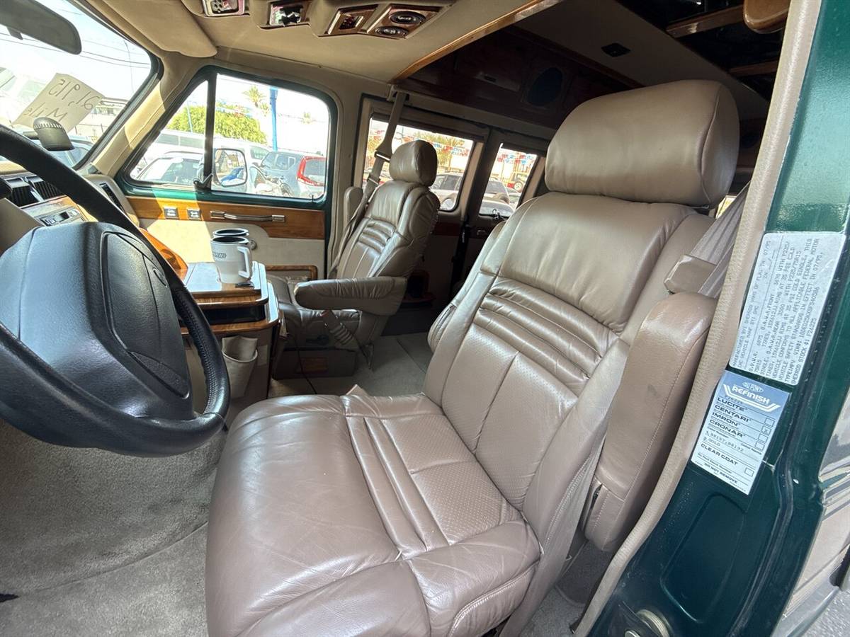 Gmc-vandura-sherrod-conversion-van-slx-series-1995-green-14