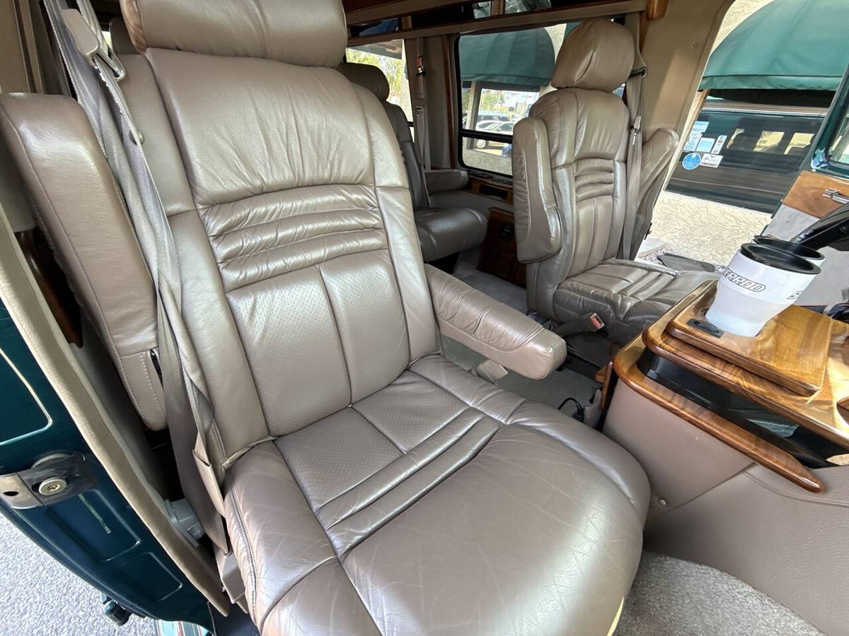 Gmc-vandura-sherrod-conversion-van-slx-series-1995-green-15