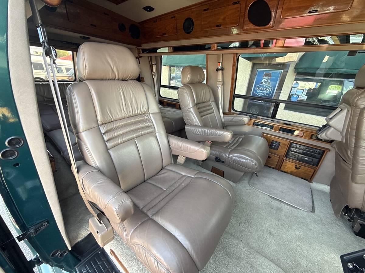 Gmc-vandura-sherrod-conversion-van-slx-series-1995-green-16