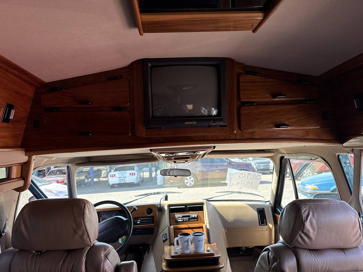 Gmc-vandura-sherrod-conversion-van-slx-series-1995-green-19