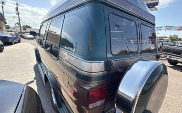 Gmc-vandura-sherrod-conversion-van-slx-series-1995-green-5