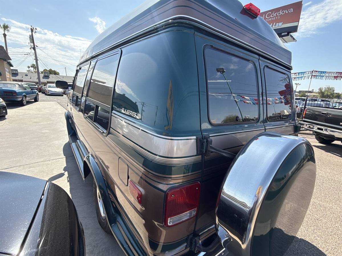 Gmc-vandura-sherrod-conversion-van-slx-series-1995-green-5