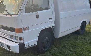 Gmc-w4s-tk-diesel-1993-white-1